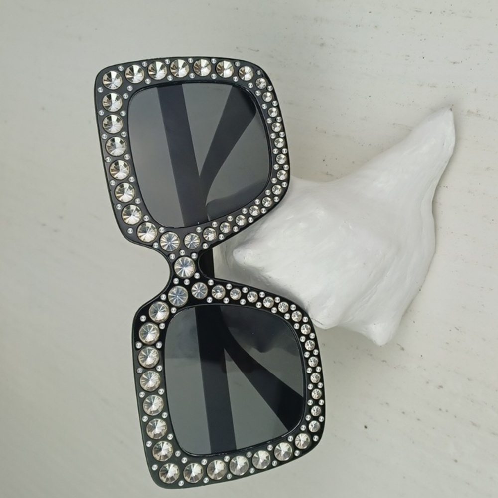 Fun Faux Elegant Black "Rhinestone" Illusion Sunglasses - Picture 9 of 9